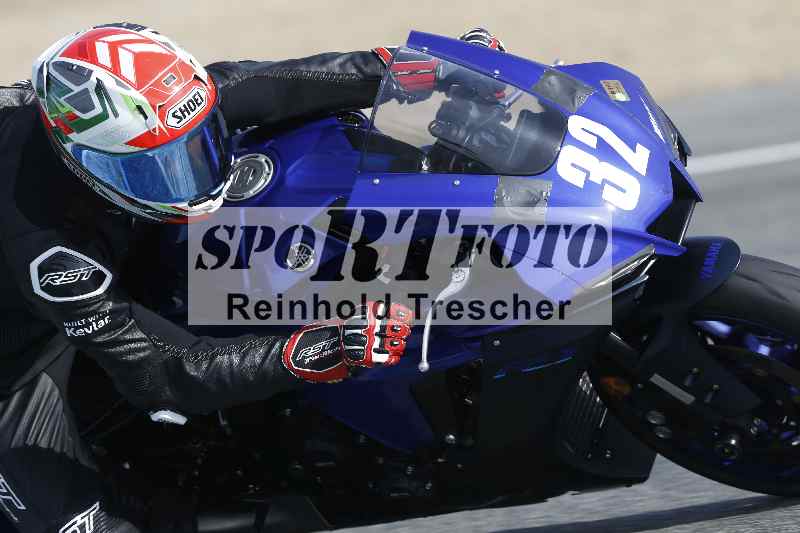 /Archiv-2024/01 26.-28.01.2024 Moto Center Thun Jerez/Gruppe gruen-green/32